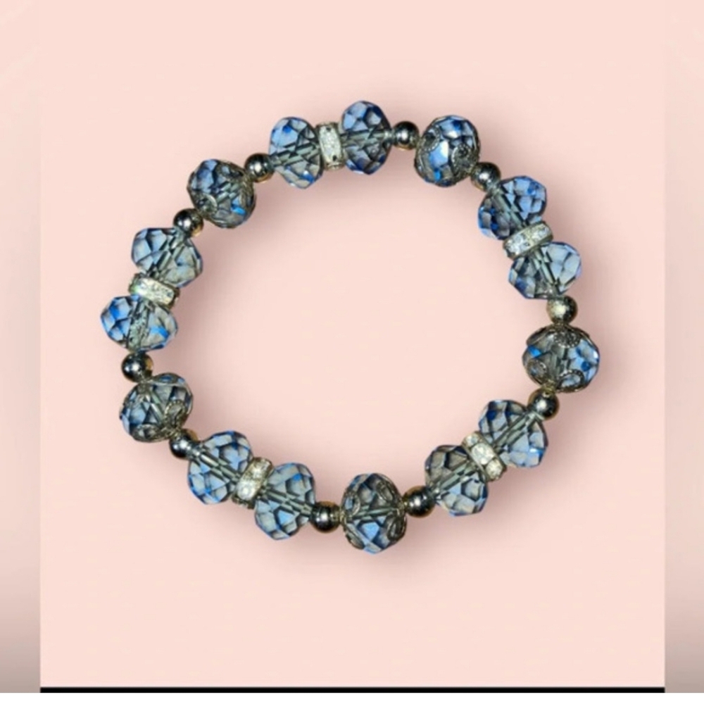 Elegant Blue Beaded Bracelet